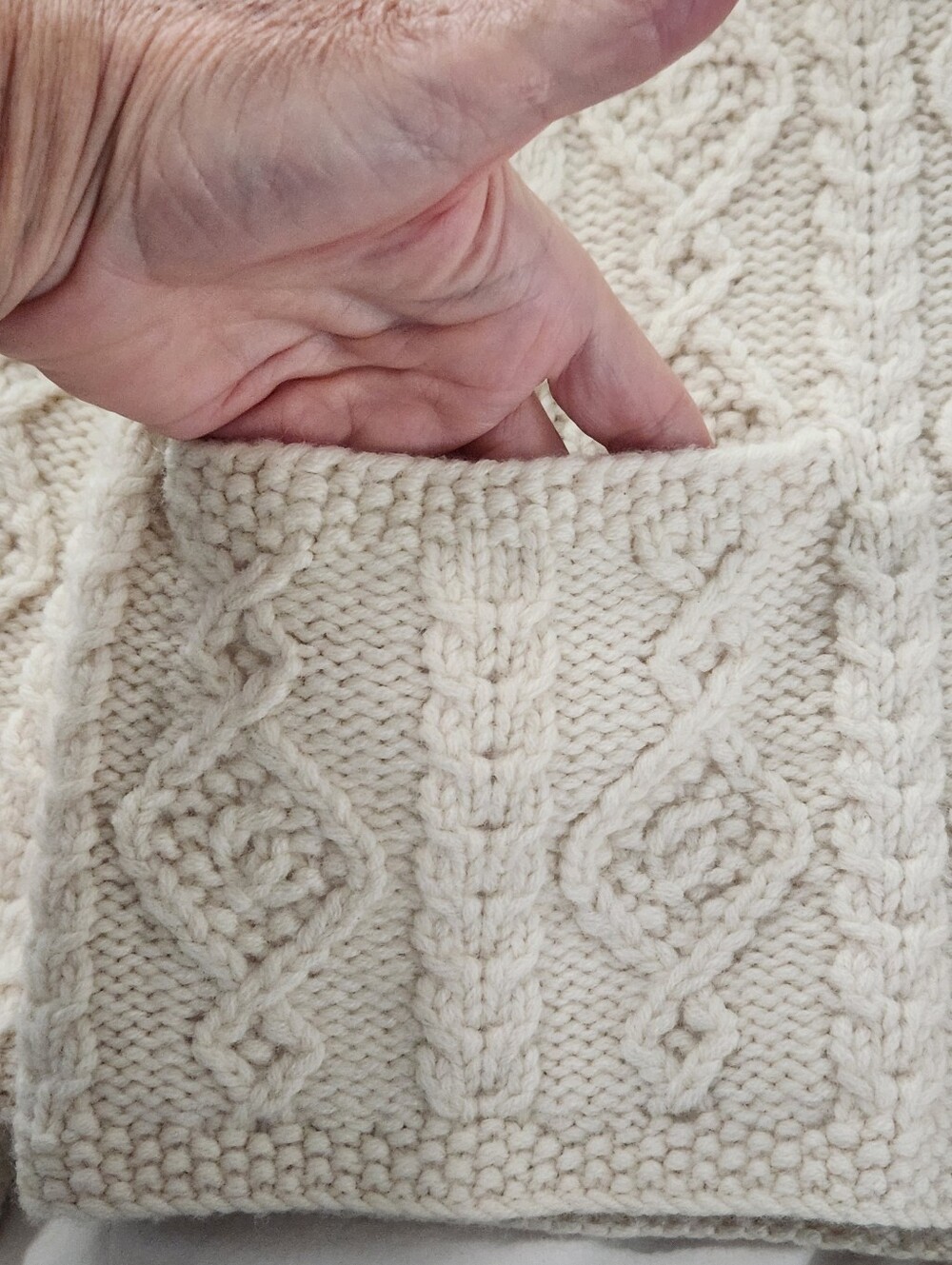 VINTAGE Northwest Express Womens Sweater Size M CHUNKY KNIT Cardigan 100% WOOL - Picture 4 of 8